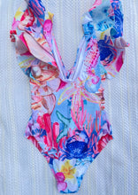 Load image into Gallery viewer, Hawaii Swimsuit Set (Include Cover Up)