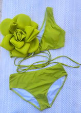 Load image into Gallery viewer, Big Flower Bikini 3 Pieces