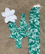 Load image into Gallery viewer, Premium Flower Swimsuit Set