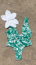 Load image into Gallery viewer, Premium Flower Swimsuit Set
